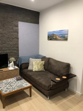 STUDIO RETREAT BY THE BEACH